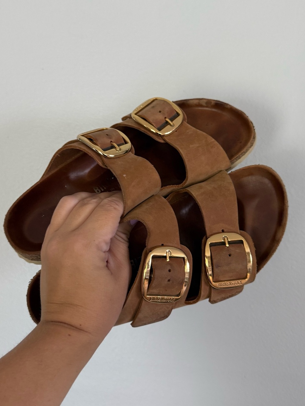 Birkenstock Womens Arizona Big Buckle Sandals In Cognac Leather, Size 39 8.5